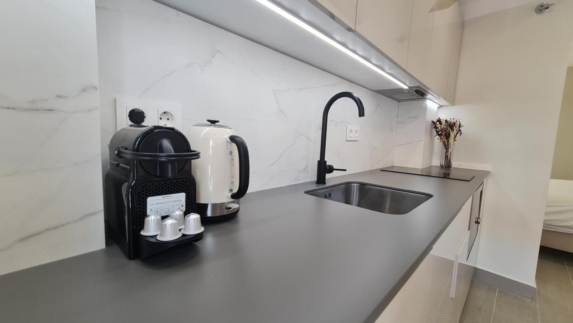 Navas Penthouse 301 By Florentia Homes Apartment *